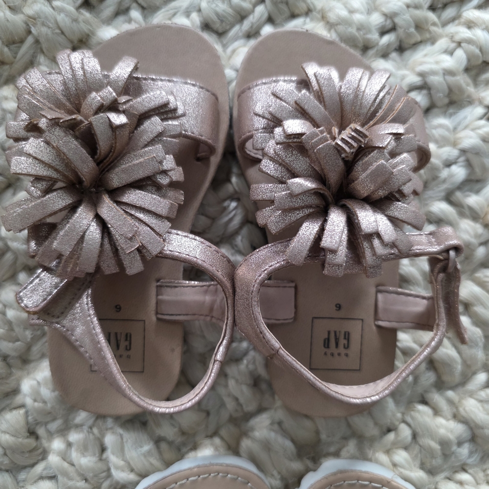 Girl's Sandals Set - Picture 3 of 6